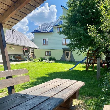 Medova Hata Hotel Verkhnyaya Rozhanka ภายนอก รูปภาพ