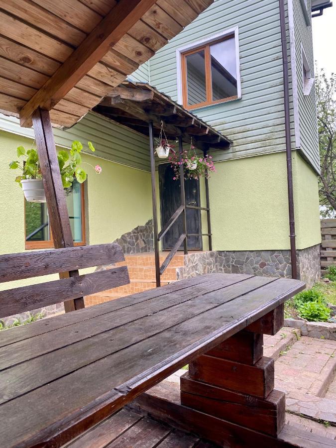 Medova Hata Hotel Verkhnyaya Rozhanka ภายนอก รูปภาพ