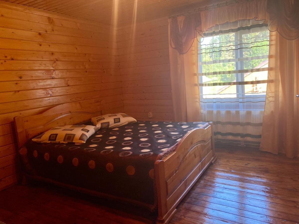 Medova Hata Hotel Verkhnyaya Rozhanka ภายนอก รูปภาพ